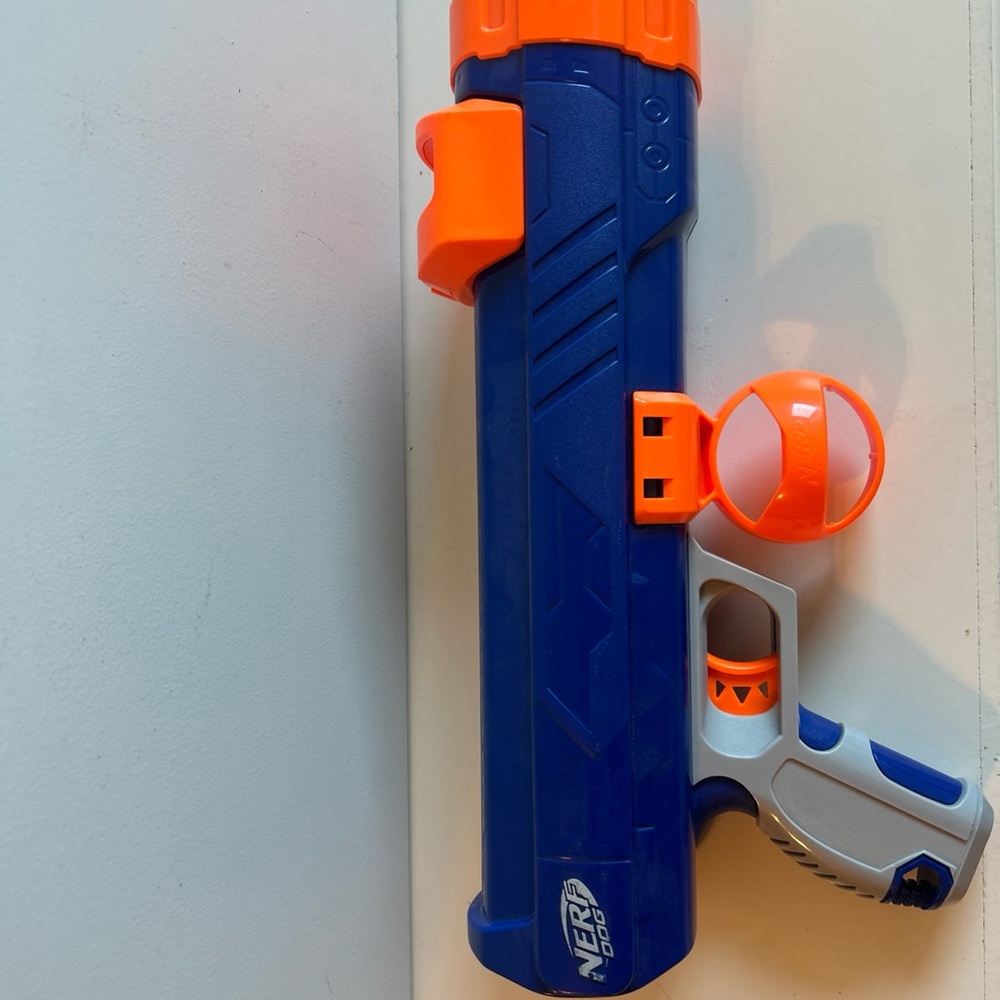 Nerf Dog Tennis Ball Blaster Dog Toy Blue/Orange Canon w/ Ball Holder